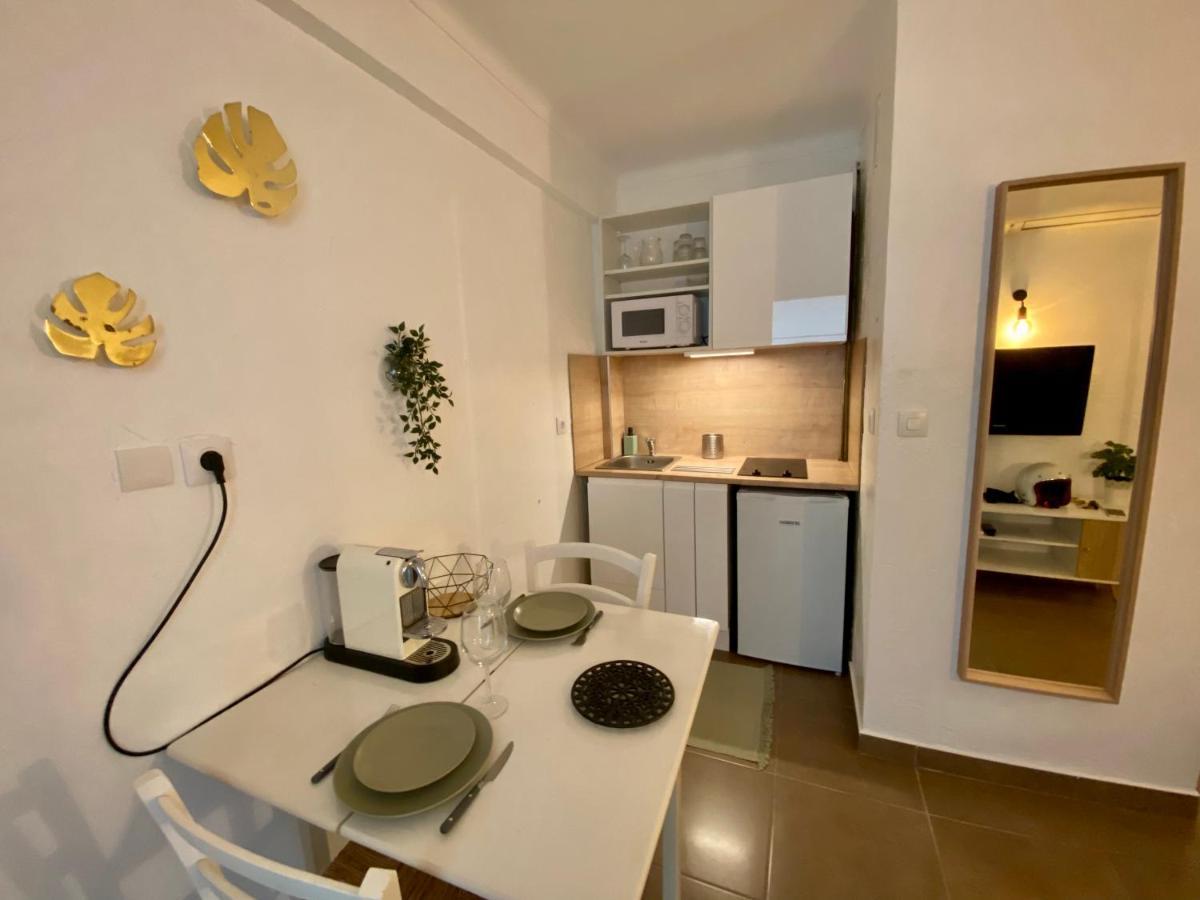 Ferienwohnung Location Studio Avec Loggia Antibes Exterior foto