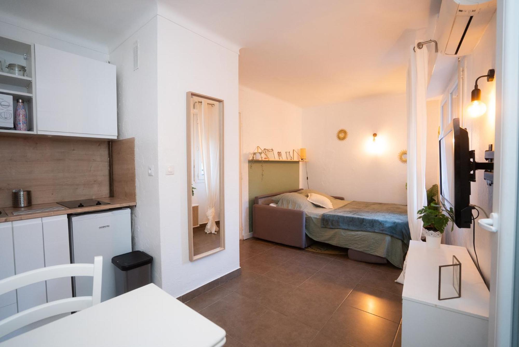 Ferienwohnung Location Studio Avec Loggia Antibes Exterior foto